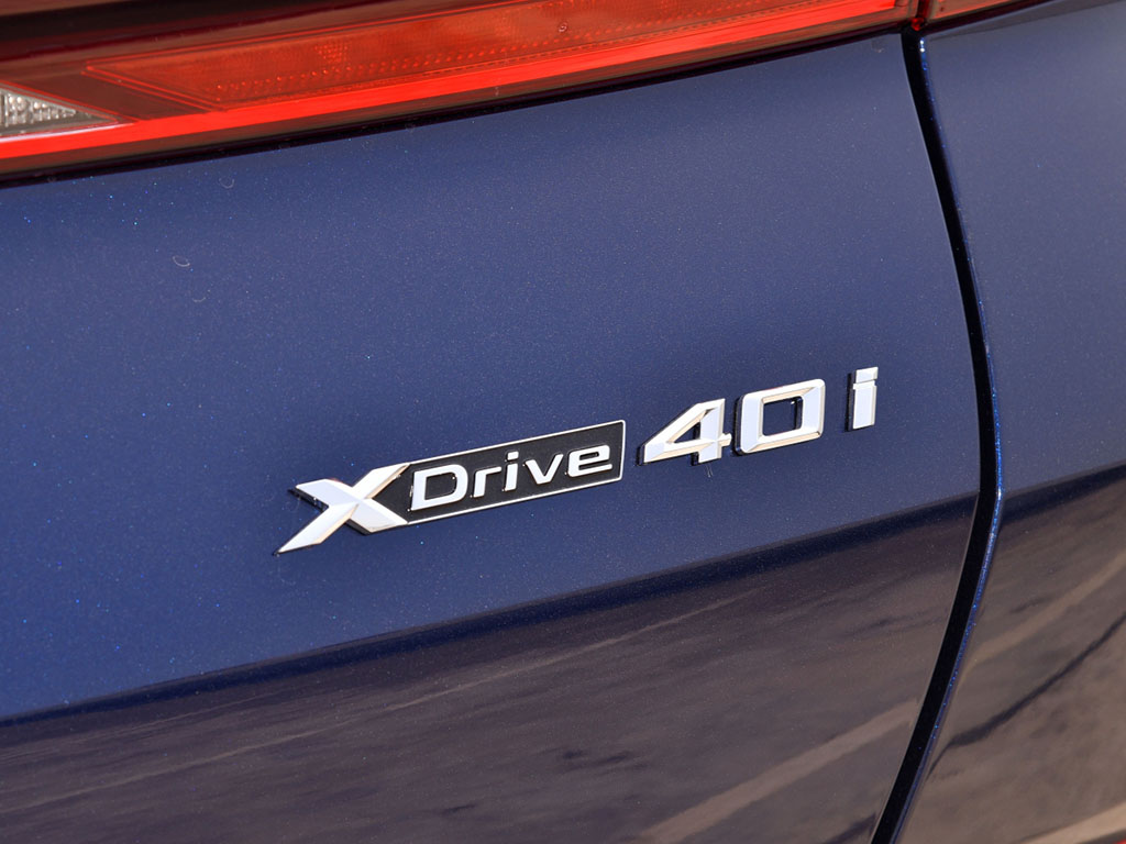 宝马X62022款 改款 xDrive40i 尊享型 M运动套装