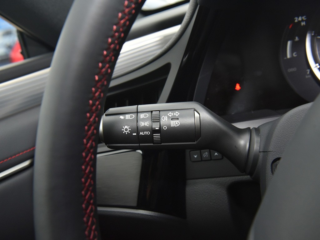 雷克萨斯ES 2023款 260 F SPORT