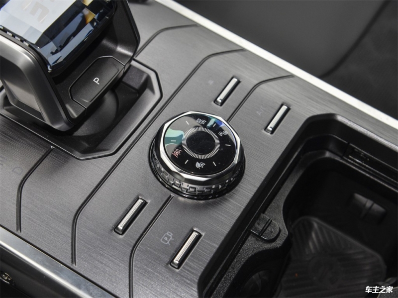 捷途山海T2 2024款 C-DM 208KM 山野版