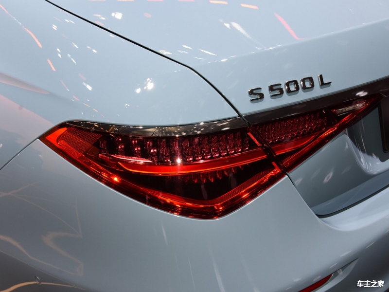 奔驰S级 2022款 S 500 L 4MATIC 高级定制版