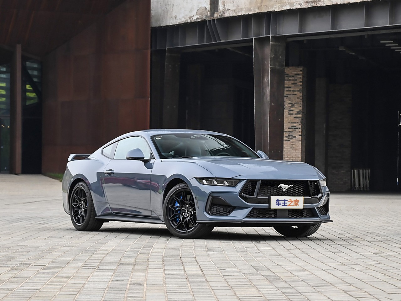 Mustang 2024款 2.3L EcoBoost 硬顶性能版