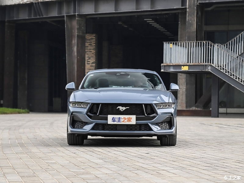 Mustang 2024款 2.3L EcoBoost 硬顶性能版