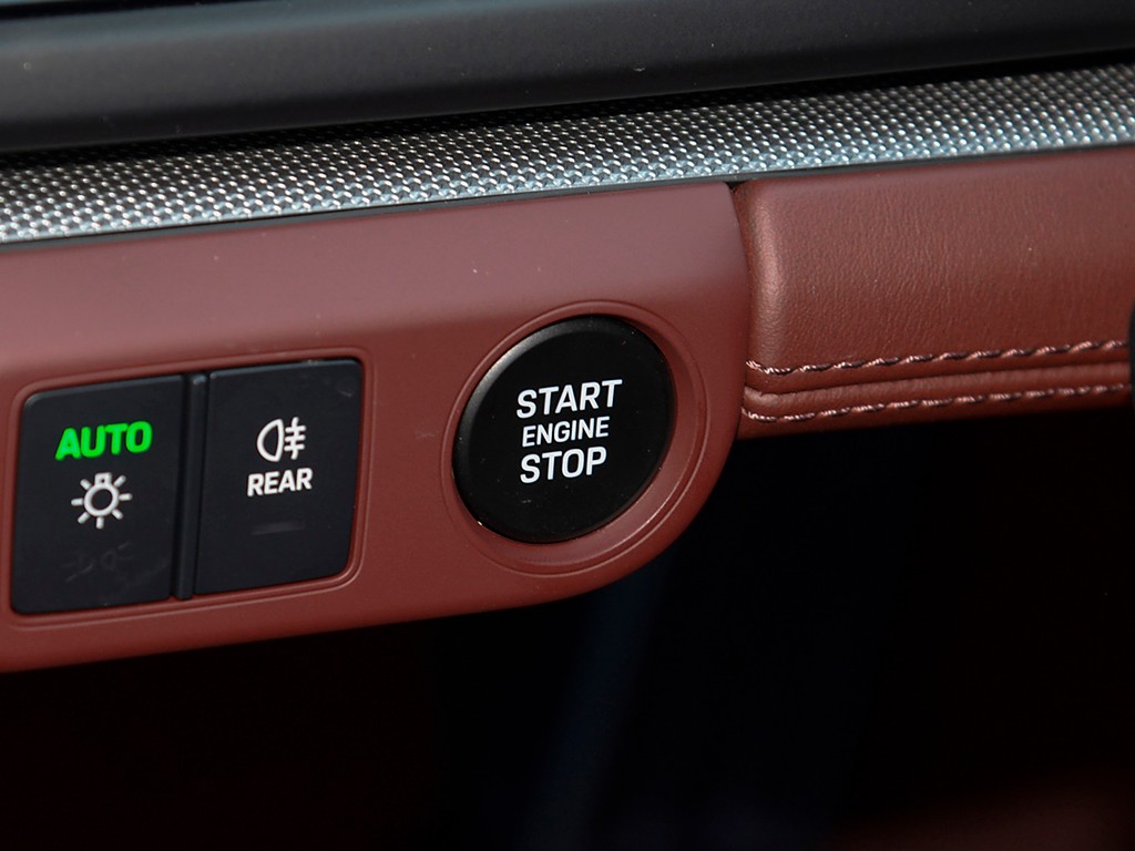 Panamera 2024款  行政加长版 2.9T