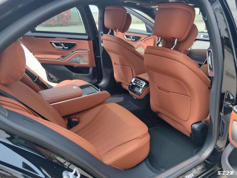 奔驰S级美版 2024款 S500 四驱 长轴