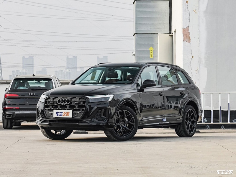 奥迪Q7 2025款 45 TFSI quattro S line黑武士型