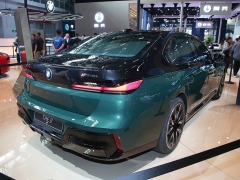 寶馬i7 M70L圖片