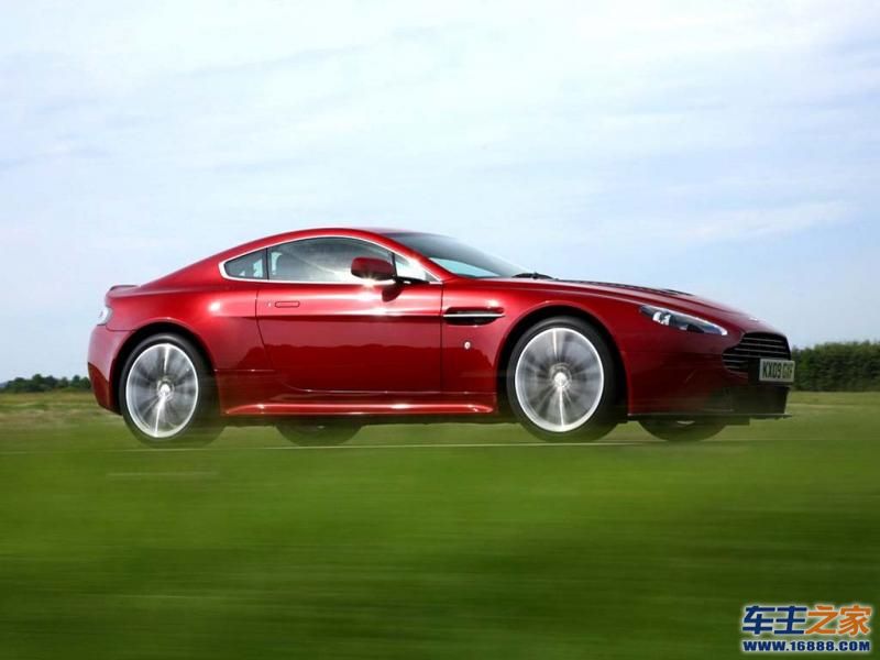 V12 Vantage红色 V12 Vantage