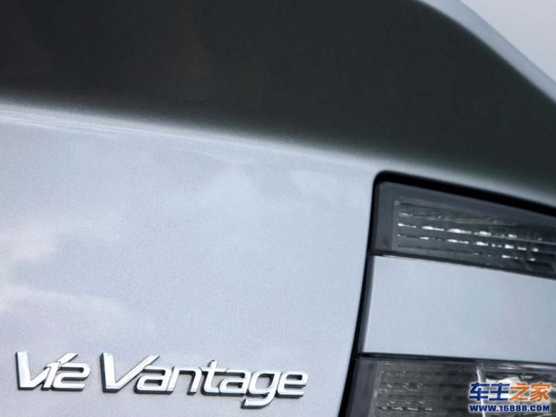 V12 VantageV12 Vantage