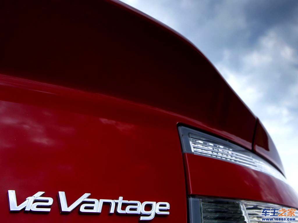 V12 VantageV12 Vantage