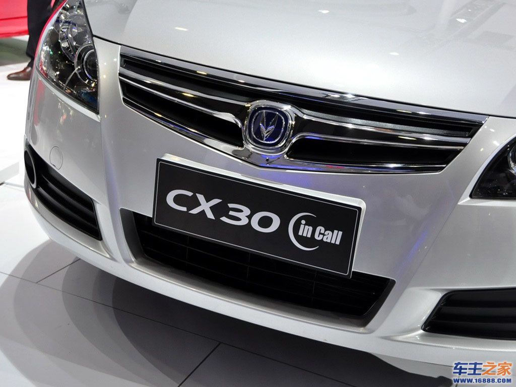 长安CX30长安CX30
