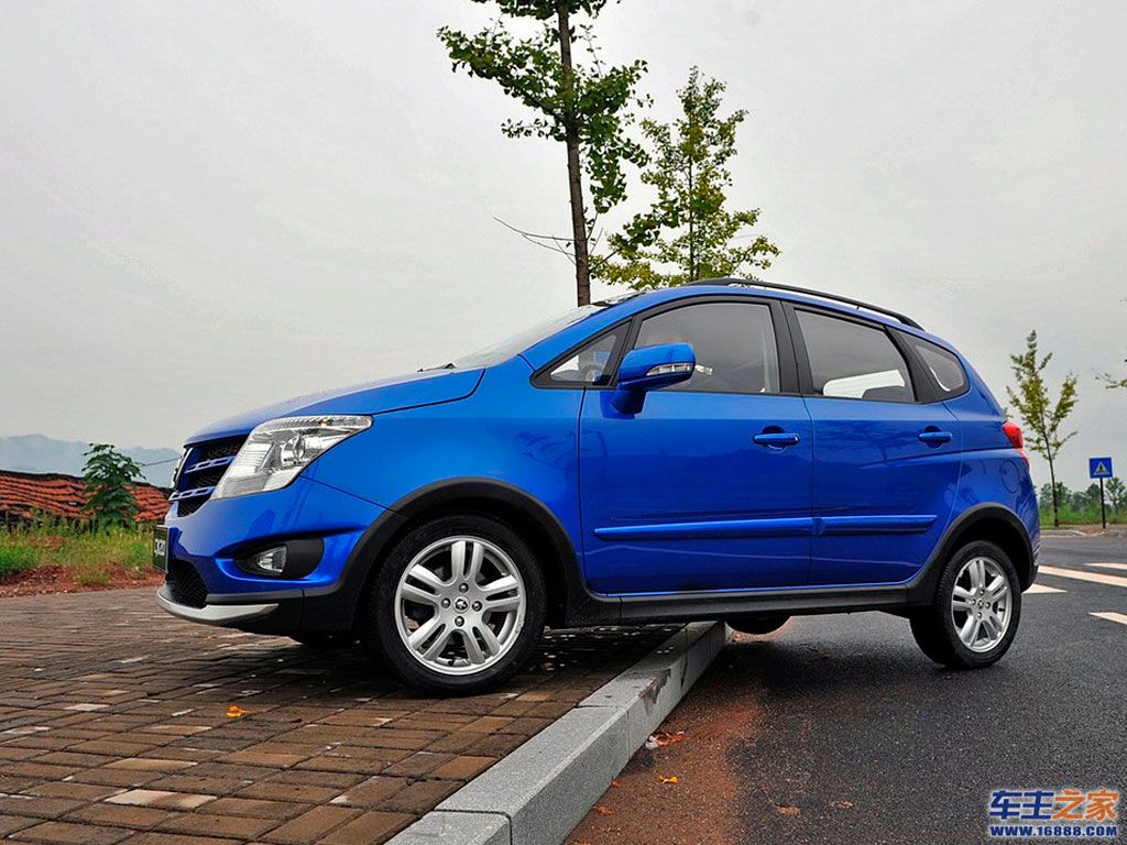 长安cx20蓝色 长安cx20