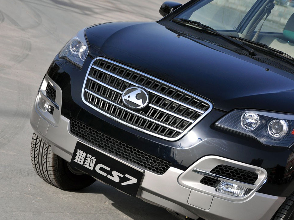 猎豹cs7蓝色猎豹cs7前脸
