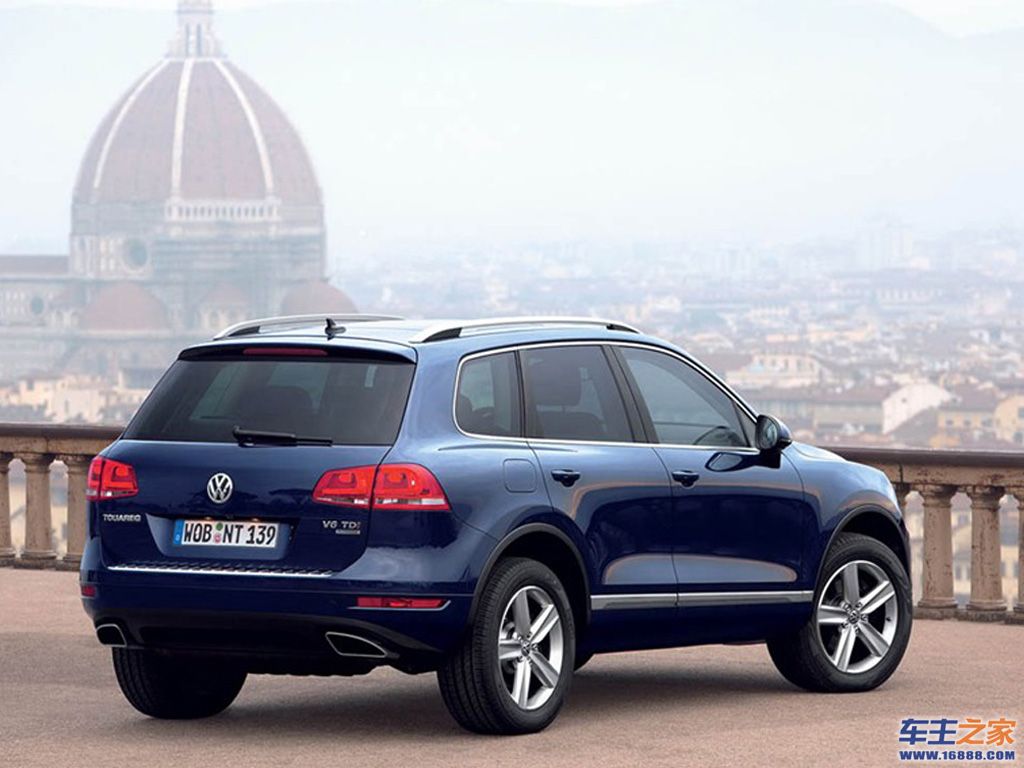 途锐蓝色 途锐右后45