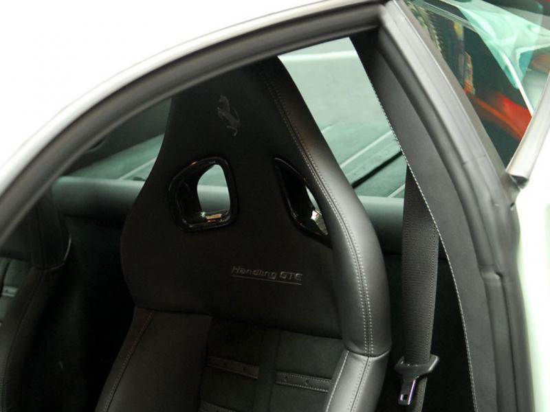 法拉利599黑色2009款 艺术典藏跑车安全带