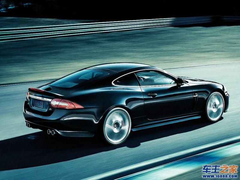  XKR