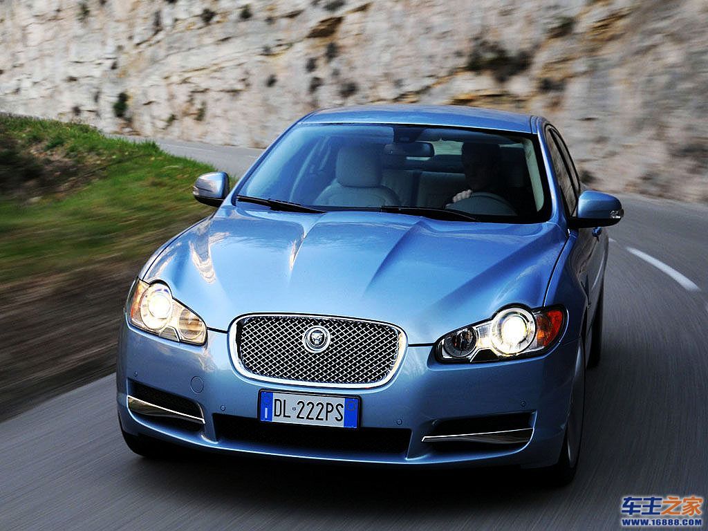 蓝色 捷豹xf