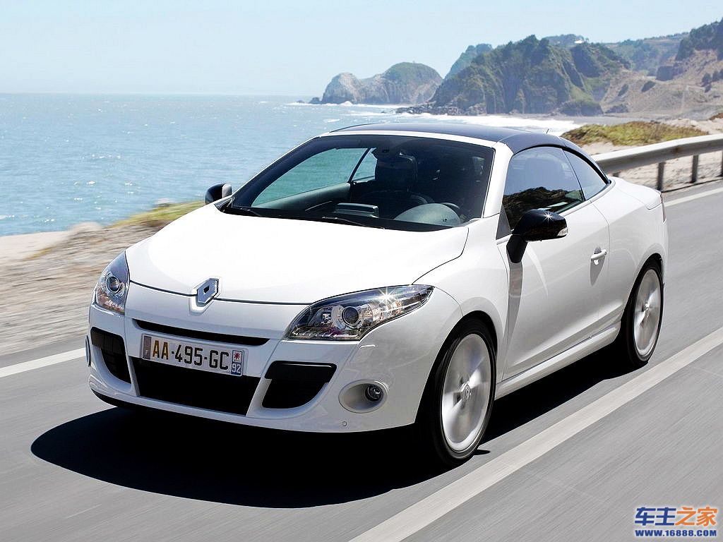 汽车图库 雷诺 雷诺(进口) 梅甘娜(110/323) 外观 白色 梅甘娜 参考