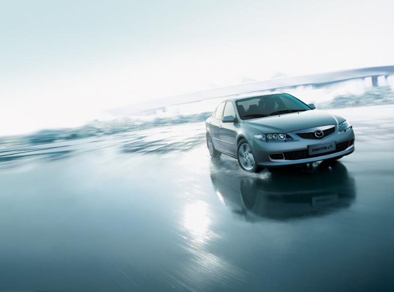 > 银色马自达6右前45度|马自达6外观图片