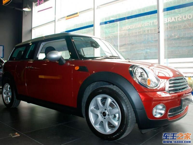 MINI CLUBMAN红色 MINI CLUBMAN