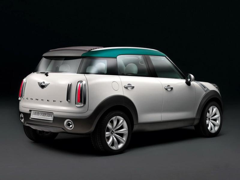 MINI COUNTRYMAN银色MINI Countryman车后右侧