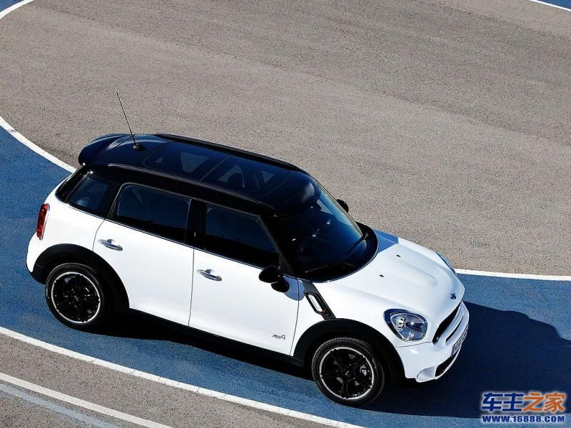 MINI COUNTRYMAN白色 MINI Countryman