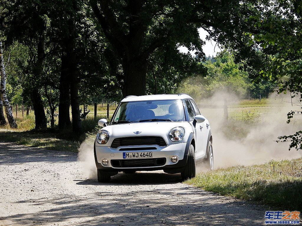 MINI COUNTRYMAN白色 MINI Countryman