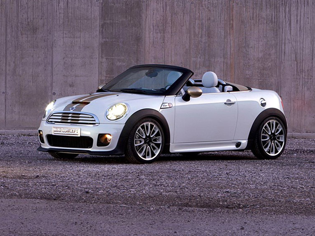 白色mini roadster车前左侧