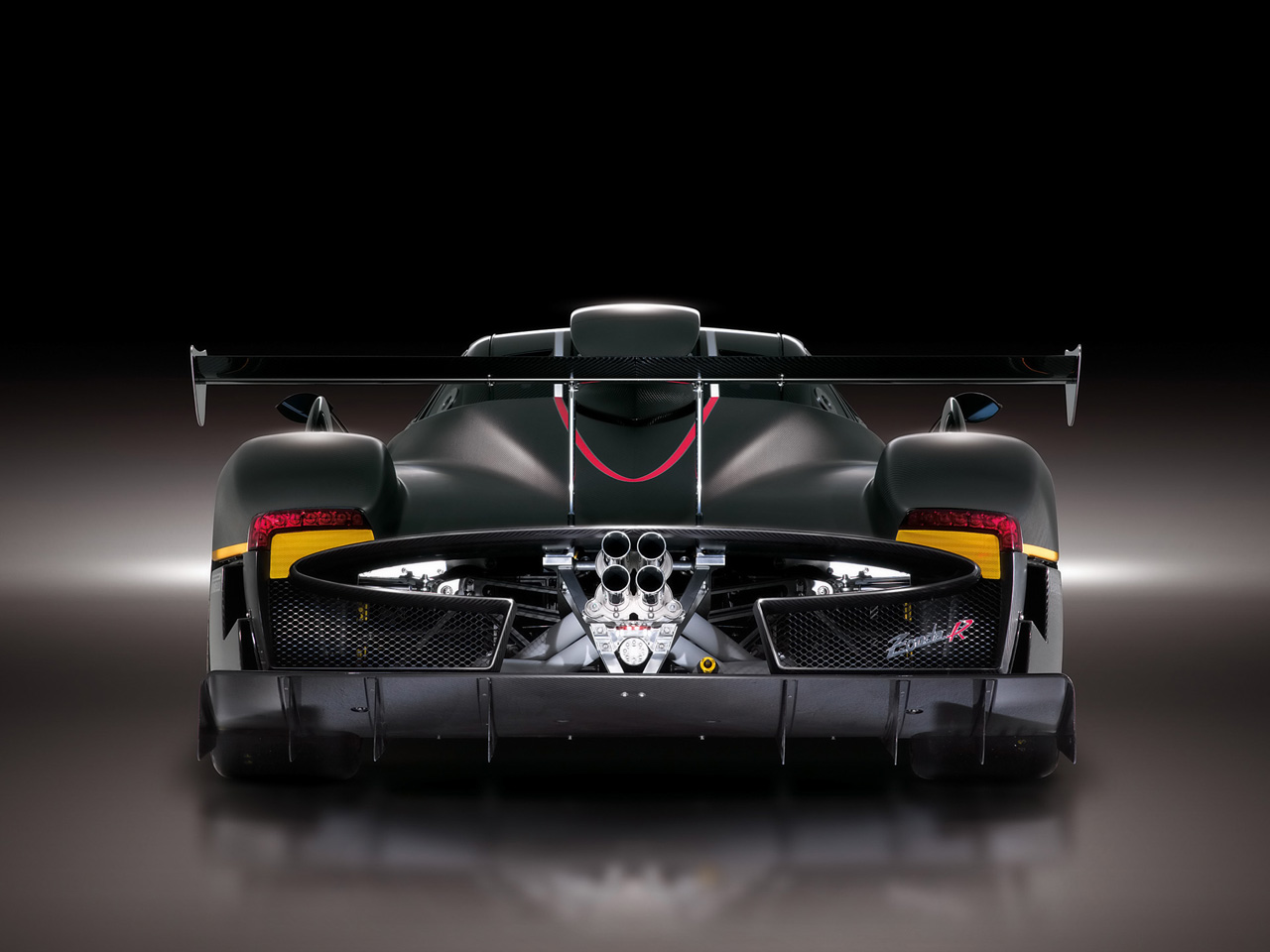 汽车图库 帕加尼 帕加尼 zonda(66/113) 外观 黑色zonda正后方 参考