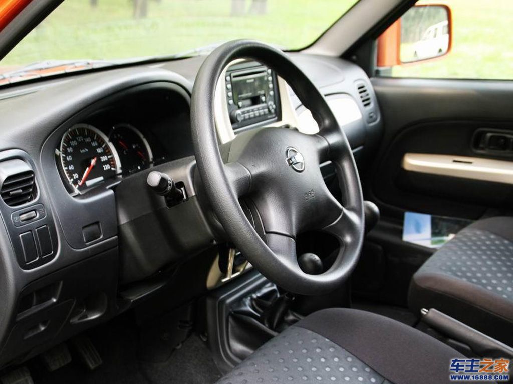 汽车图库 日产 郑州日产 帕拉丁(51/169) 内饰 帕拉丁 参考成交价