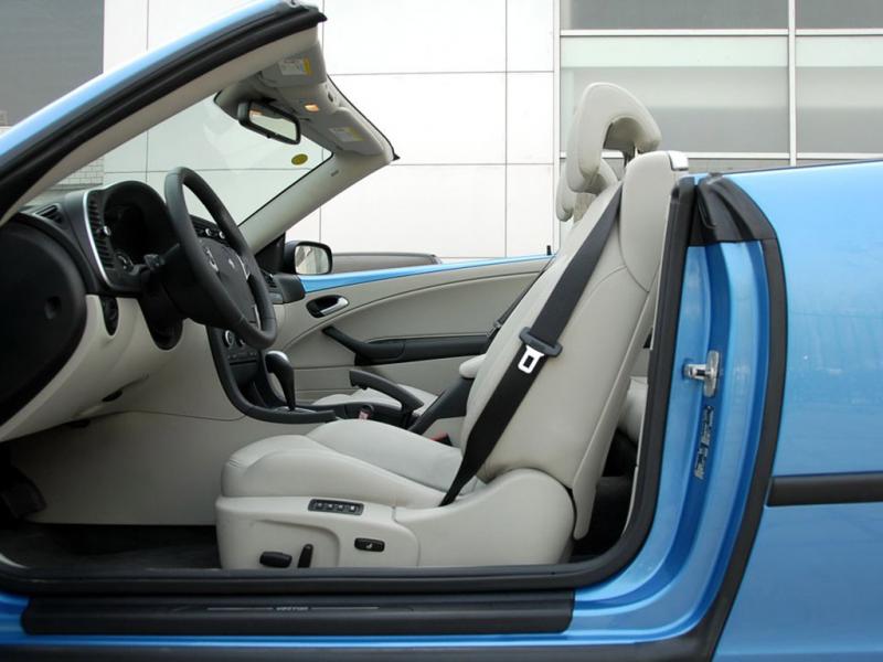 Saab 9-3Saab 9-3前排腿部空间