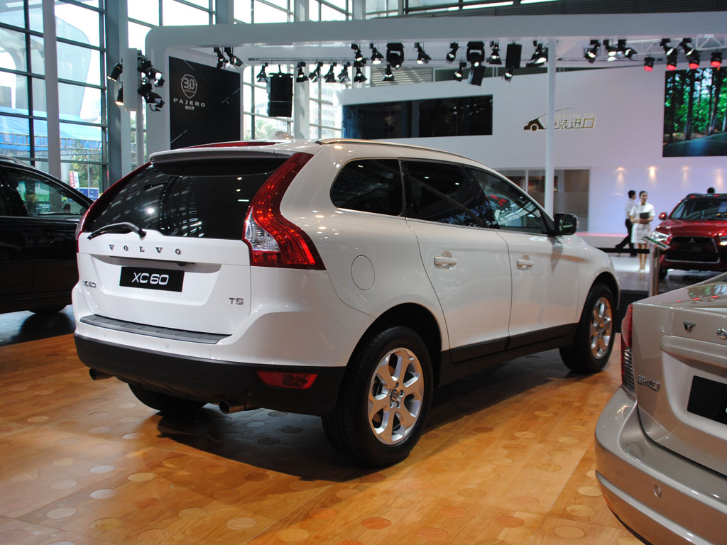 沃尔沃XC60(进口)右后尾