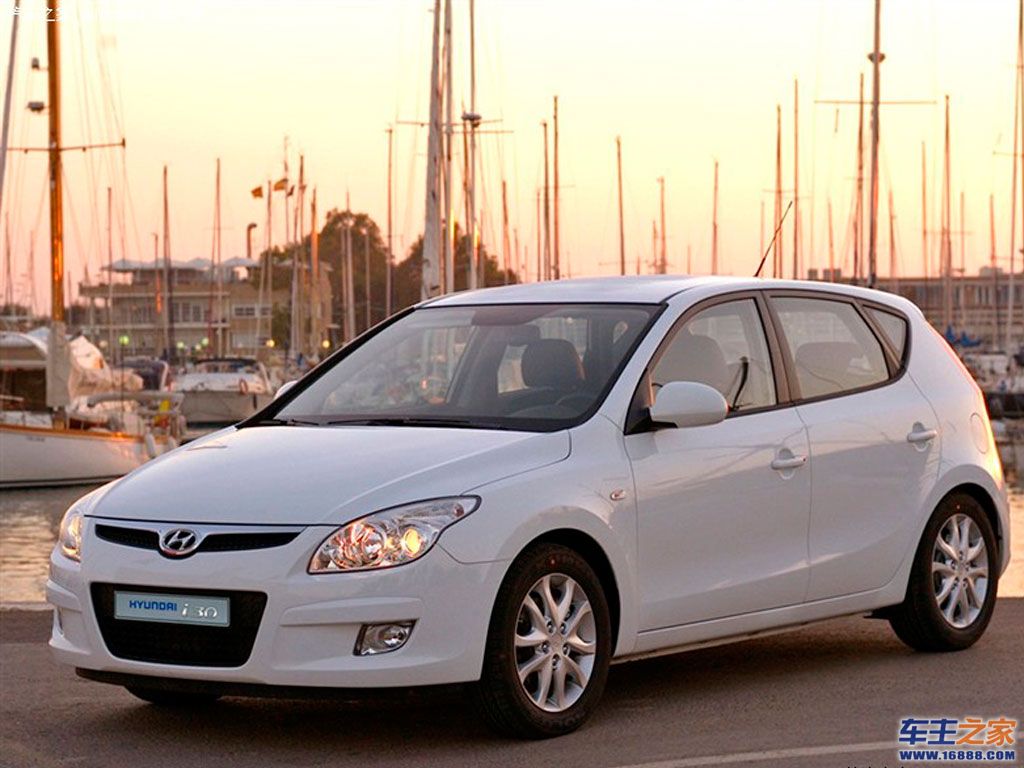 白色 现代i30左前45|北京现代i30外观图片 – 车主之家